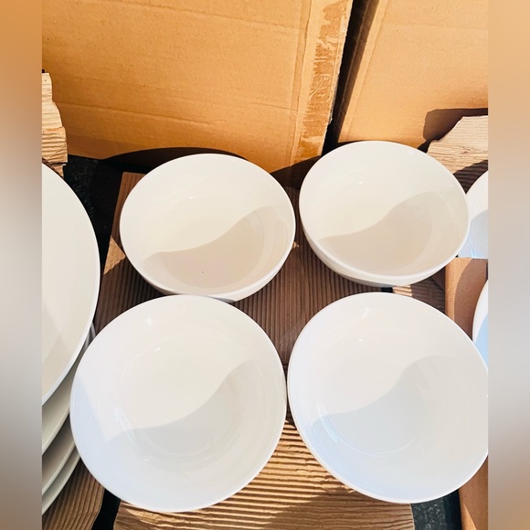 Mainstays Stoneware Dinnerware Set-12 Piece New - Picture 5 of 6